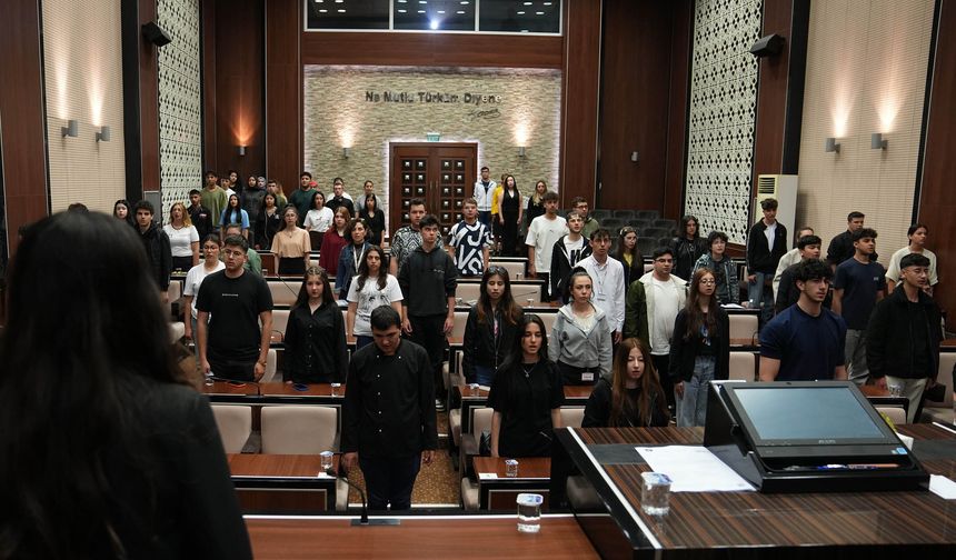Keçiören’de stajyerlere motivasyon ve farkındalık eğitimi