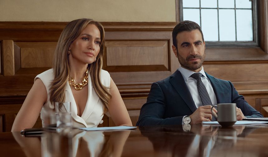 Netflix'in yeni romantik komedisi Ofis Aşkı gündemde!