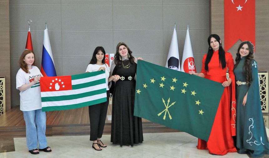 Keçiören'de Kuzey Kafkasya kültürü sanatla buluştu