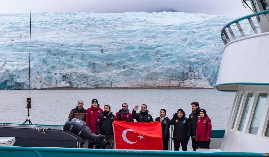 Bakan Kacır, 6’ncı Ulusal Arktik Bilim Seferi’ne katıldı