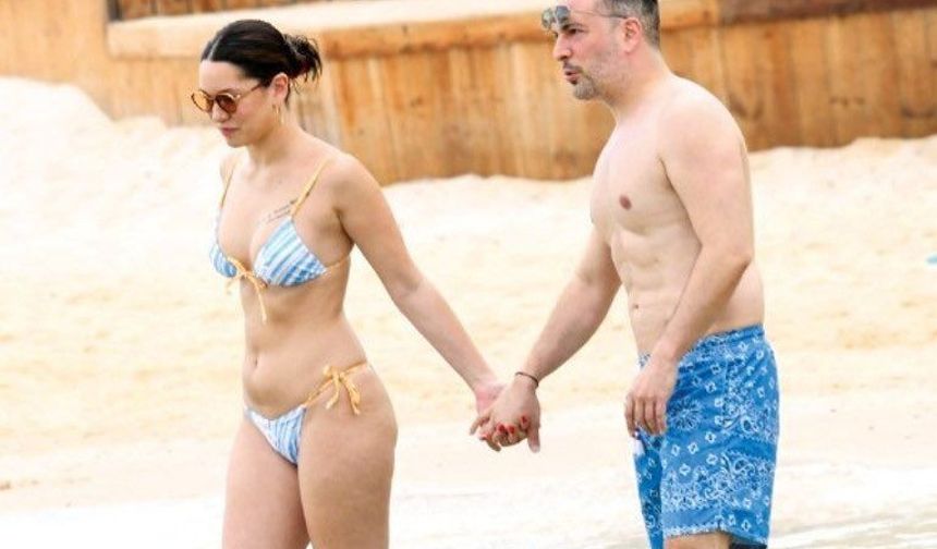 Oğuzhan Koç ile Hazal Subaşı'nın deniz keyfi kameralara yansıdı