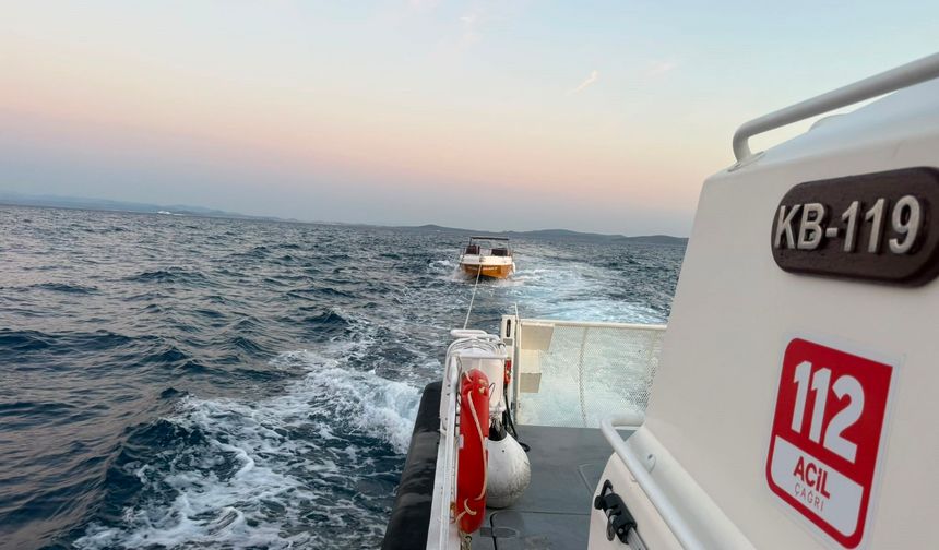 Çanakkale Boğazı’nda 7 kişinin bulunduğu tekne sürüklendi