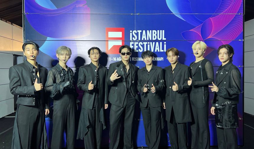 K-Pop yıldızları İstanbul’da sahne aldı