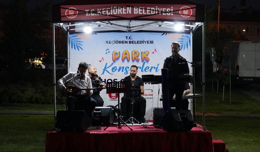 Keçiören’de park konserine vatandaşlardan yoğun ilgi