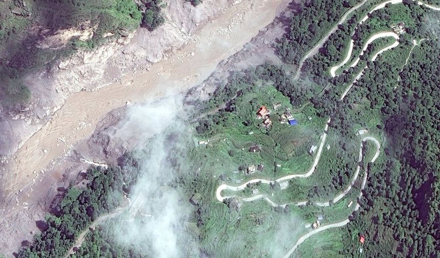 Nepal'de bilanço ağırlaşıyor: Ölü sayısı 489'a yükseldi