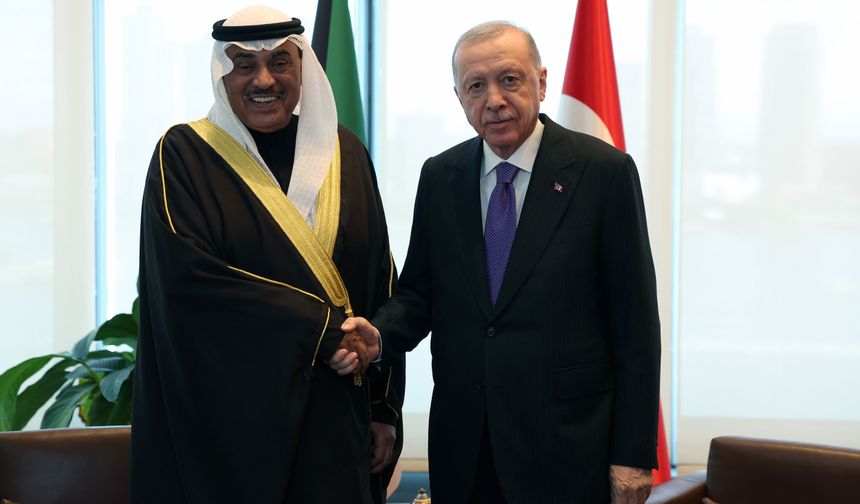 Erdoğan, Kuveyt Veliaht Prensi ile Türkevi’nde görüştü
