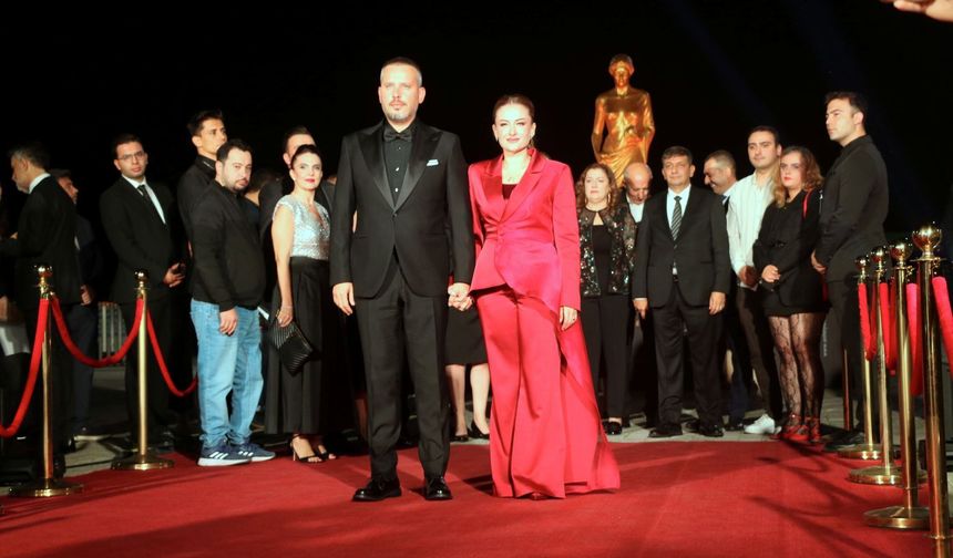 Altın Portakal’da kırmızı halı heyecanı