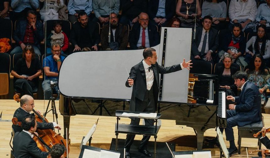Ankara’da klasik müzik gecesi: CSO yeni sezonu açtı
