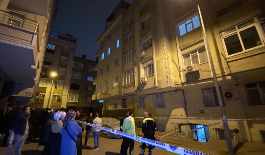 İstanbul Bahçelievler'de iki binanın zemini çöktü! 20 daire boşaltıldı
