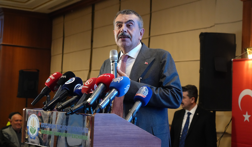 Bakan Tekin'den Erzurum'da projelere veri şartı