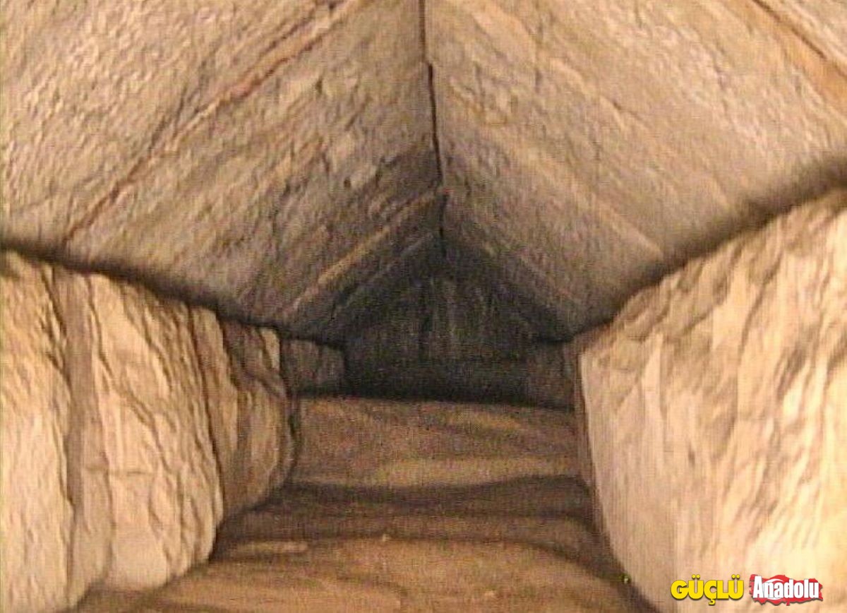 Mısır Büyük Piramit'te gizli bir koridor ortaya çıktı (3)