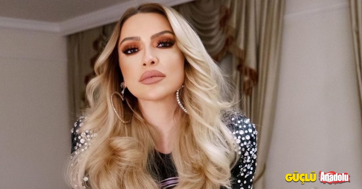 1200x627-hadise-sosyal-medyayi-salladi-file-corabinin-uzerine-leopar-desenli-ceketini-giydi-tek-dugmesini-kapatip-dekol-1656620152000