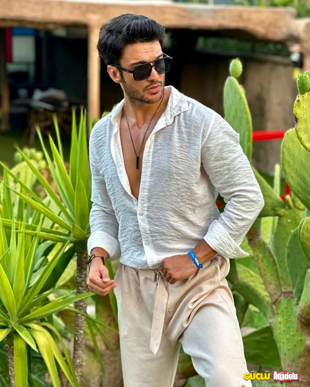 METEHAN VAROL KİMDİR