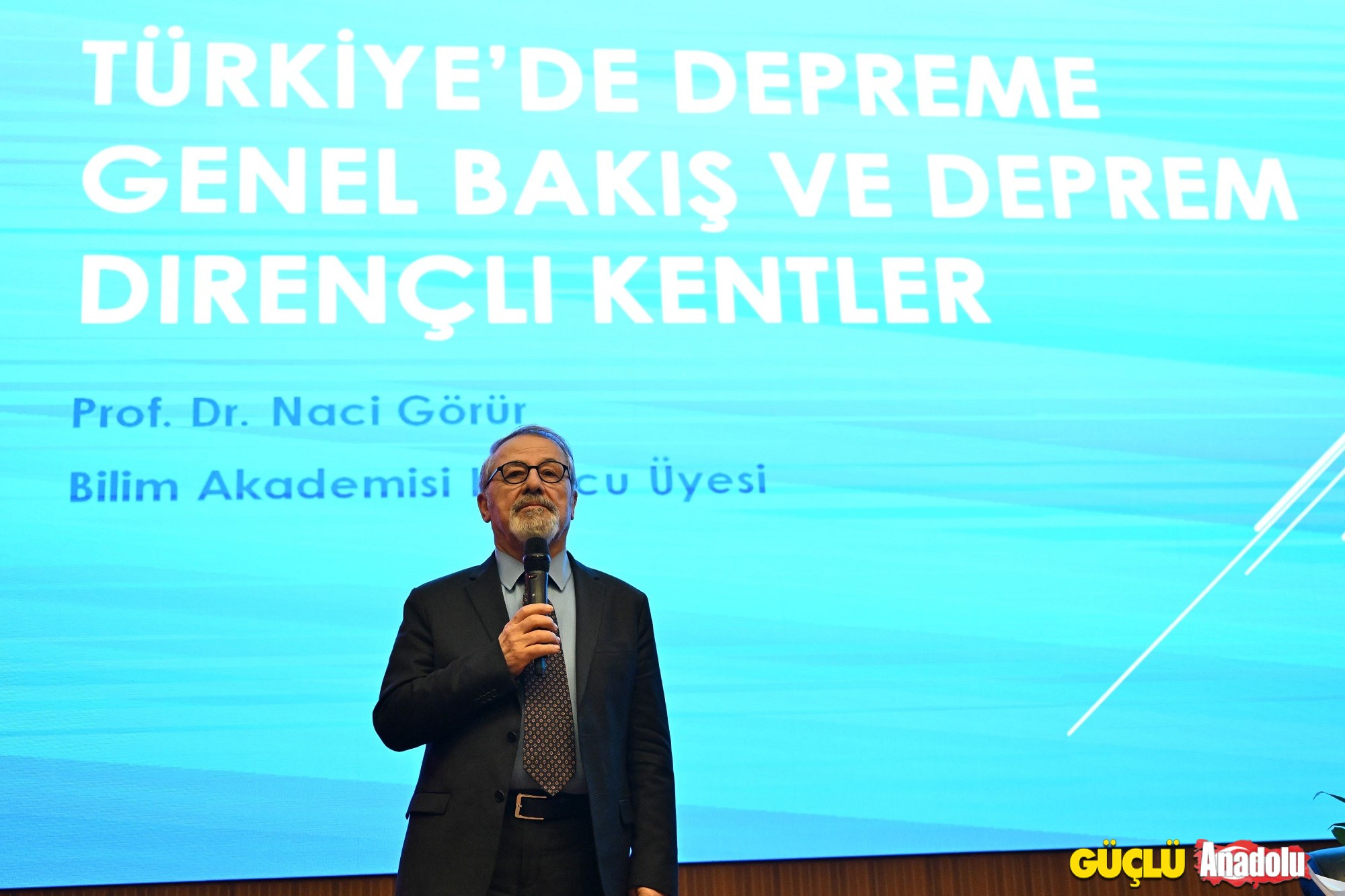 Deprem Konferansı (1)-1