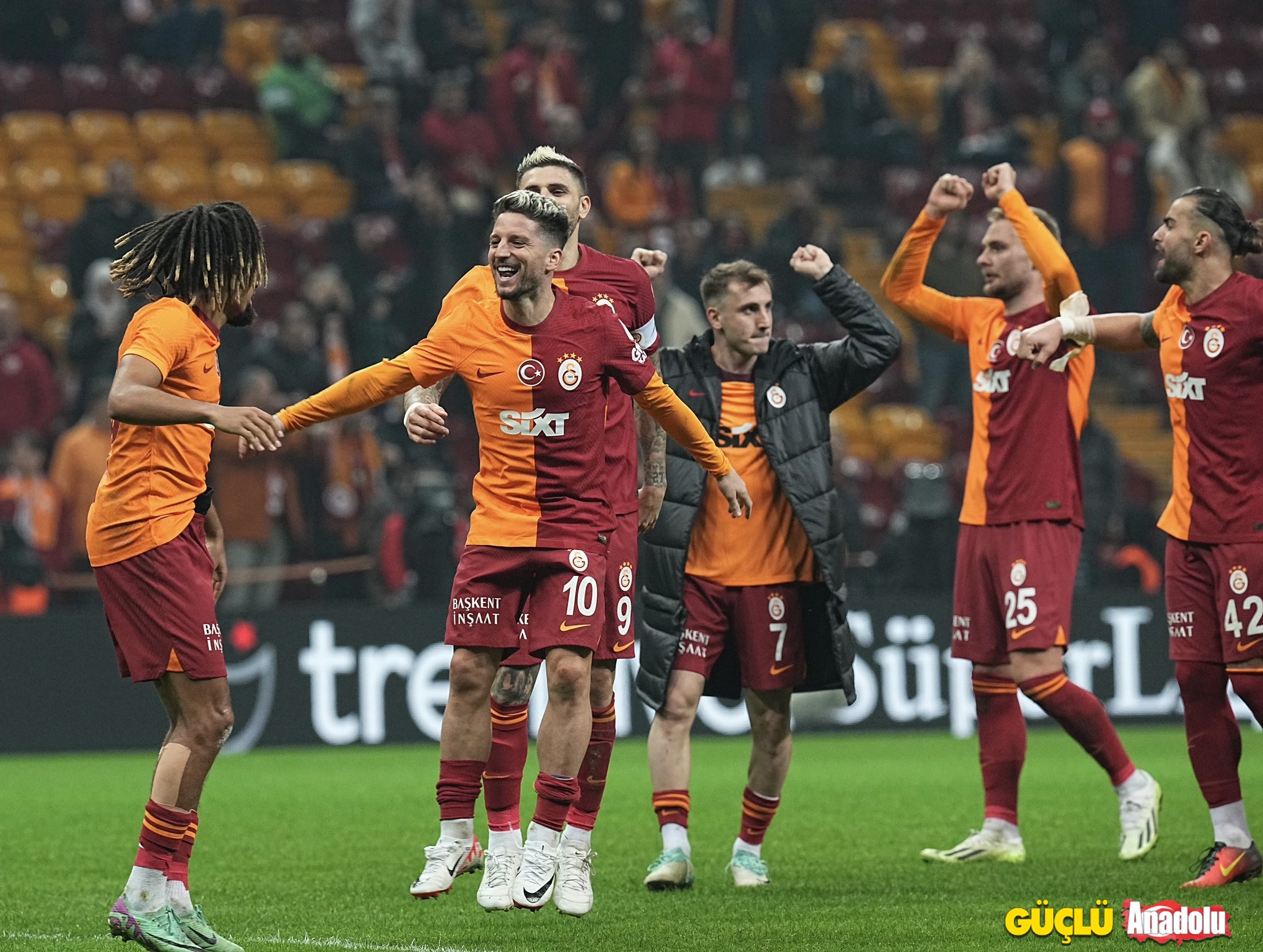 Galatasaray Mertens Boey Kerem