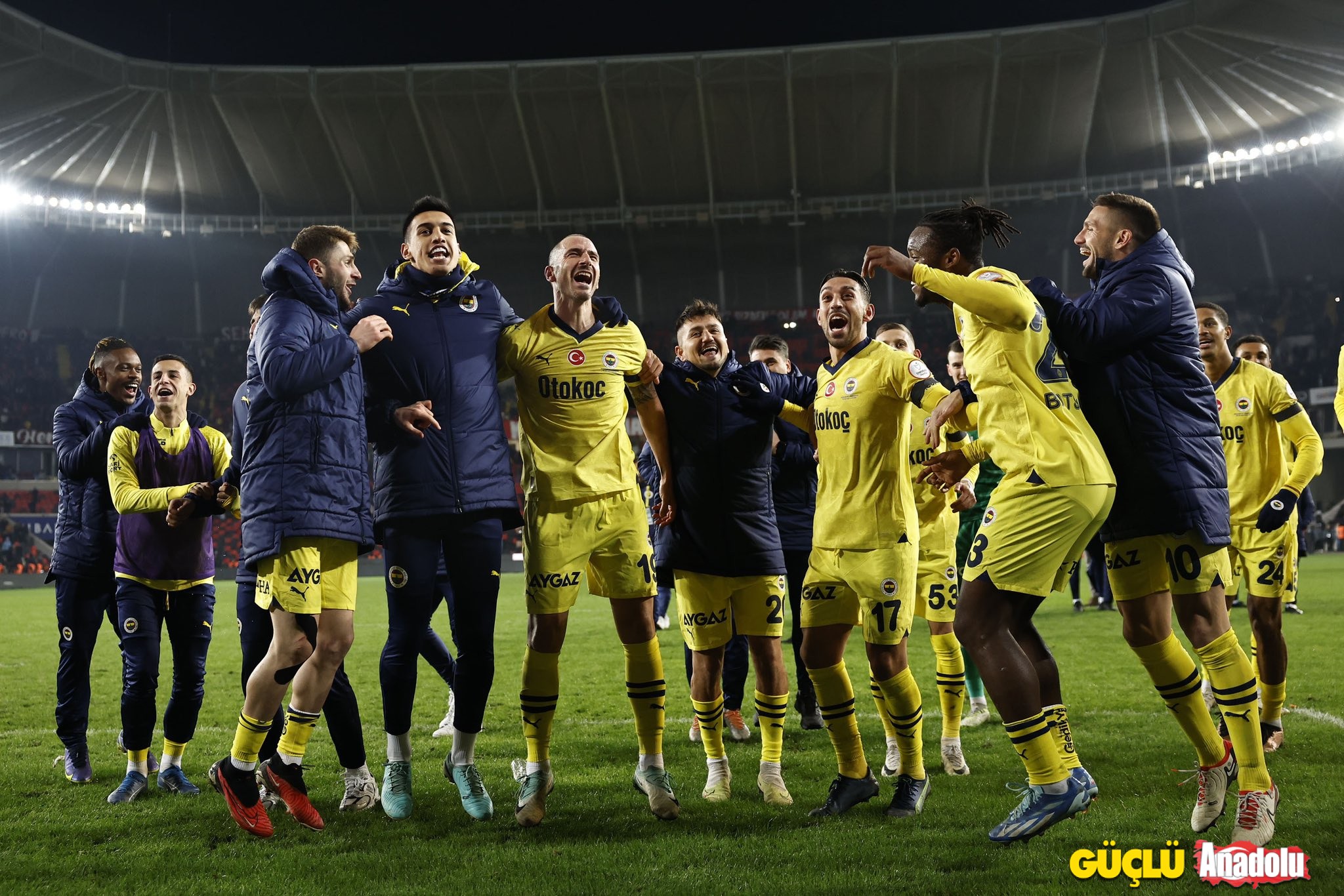 Fenerbahçe Maç Sonu Sevinci