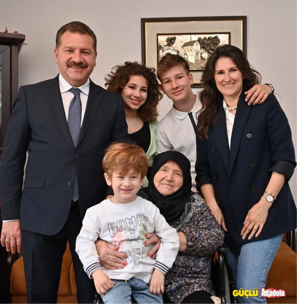 Yücel Yılmaz'ın Ailesi