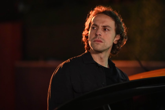 Metin Akdülger Sss