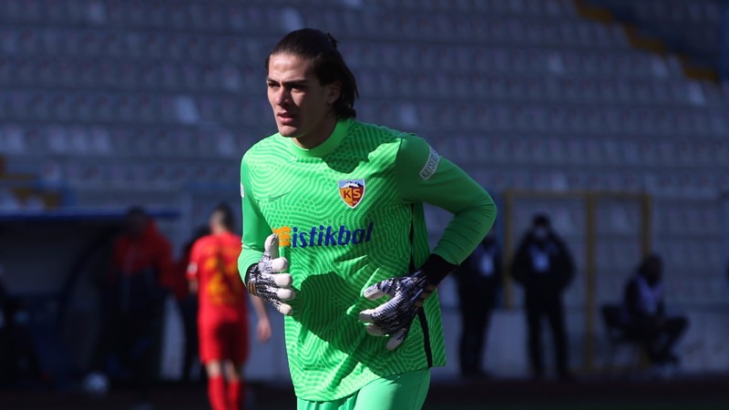 D9679808 E39D 3B38 3714 90A90E188091