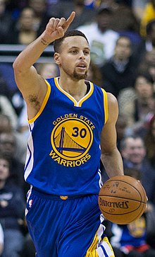 220Px Stephen Curry Dribbling 2016 (Cropped)