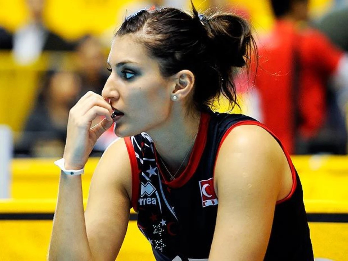 Neslihan Demirr