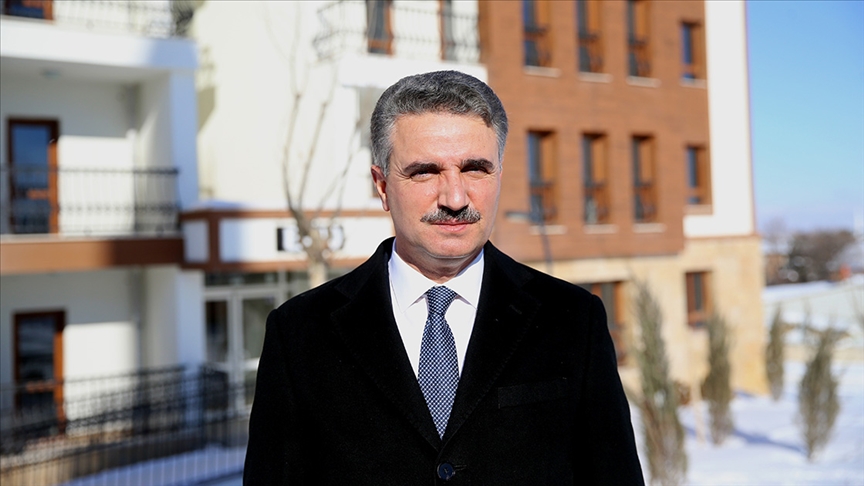 Gümüşhane Vali̇si̇ Aydin Baruş