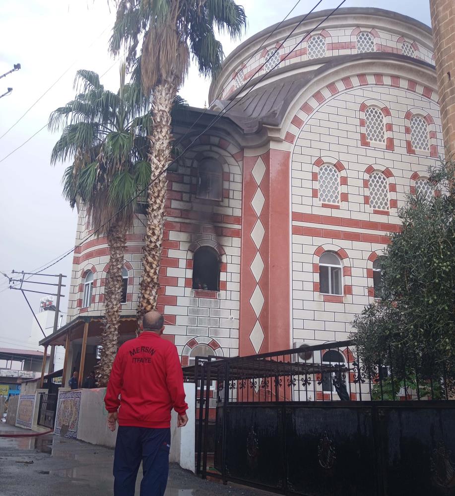 Mersin Cami Yangını 1