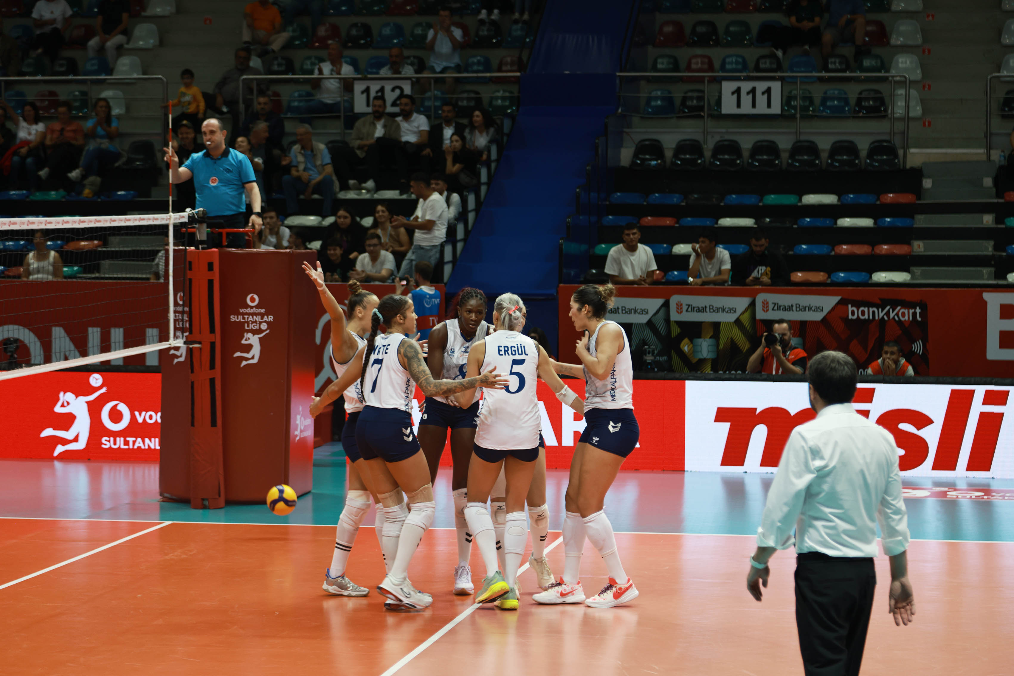 Keçiören Kadın Voleybol Takımı (6)