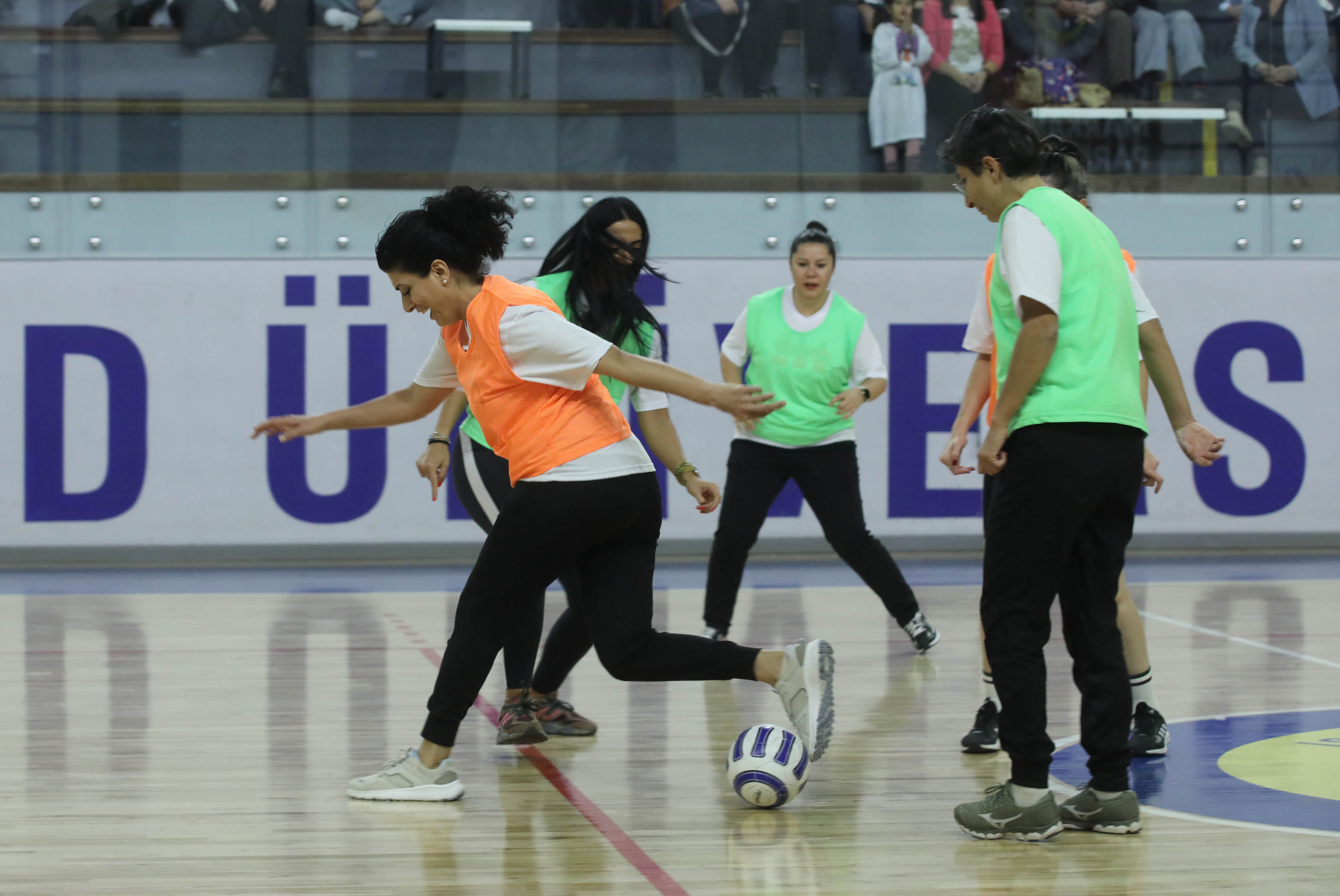 Çankayalı Kadınlar Futsalda Dayanışma Gösterdi (1)