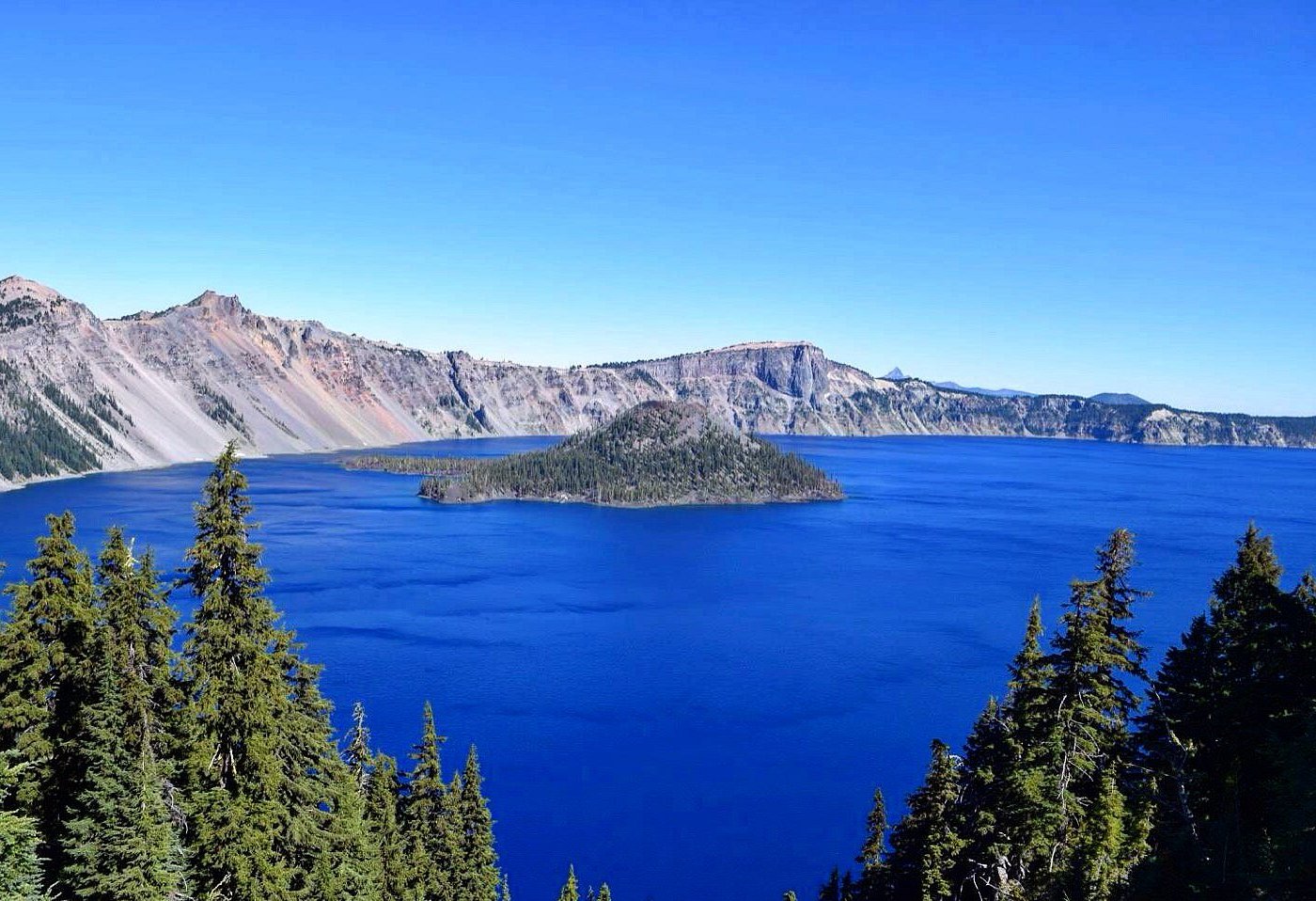 Crater Lake (Abd)