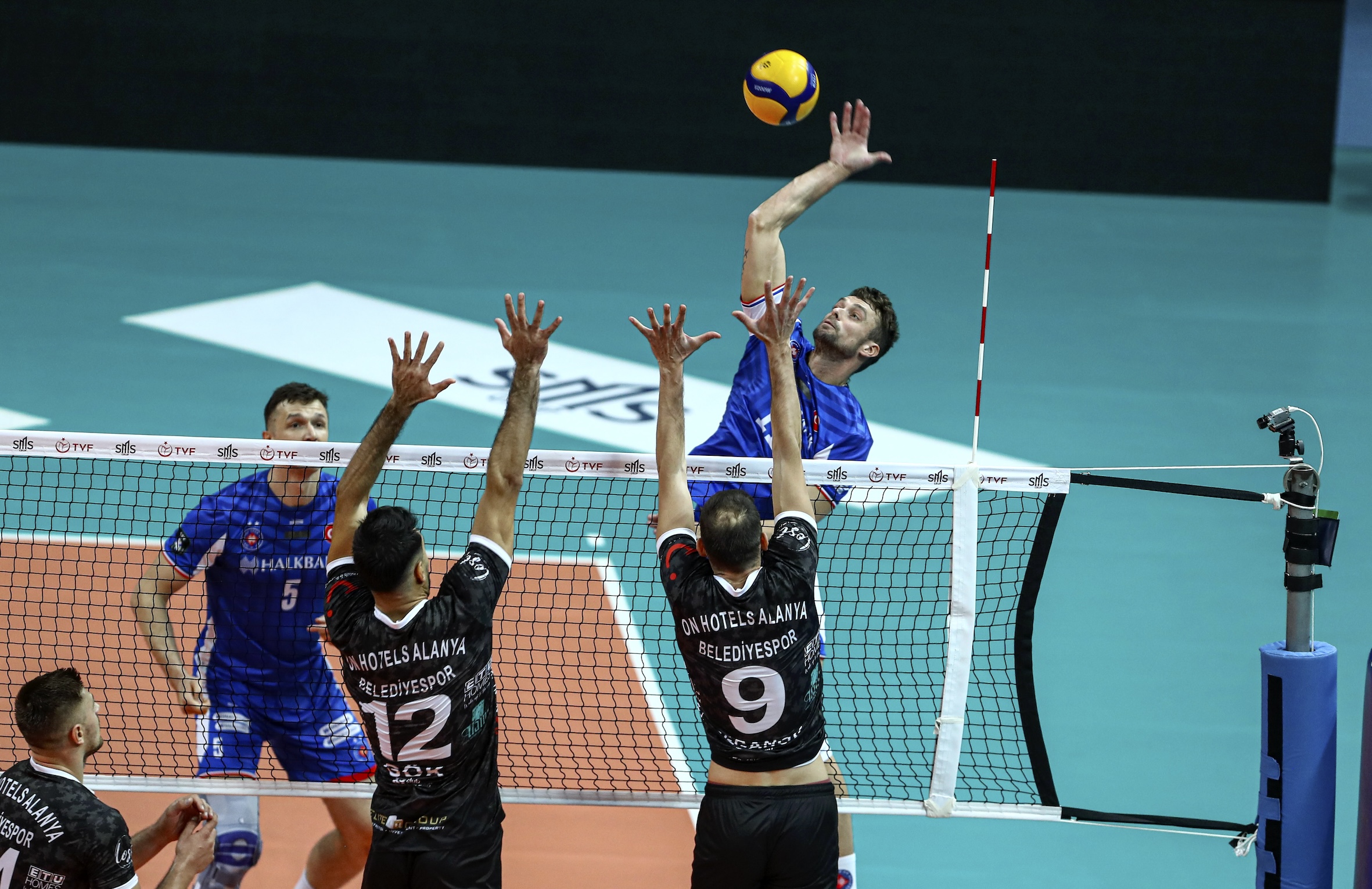 Halkbank Vs Alanya 01