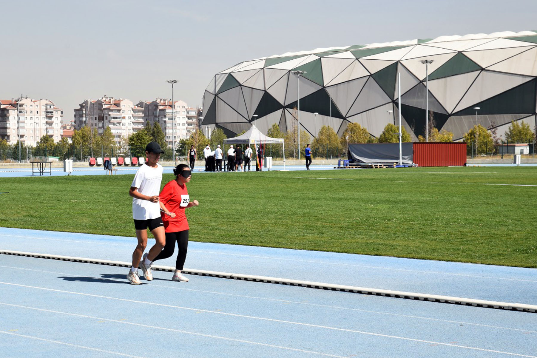 Yenimahalle Atletizmde 15 Madalya Kazandı (1)