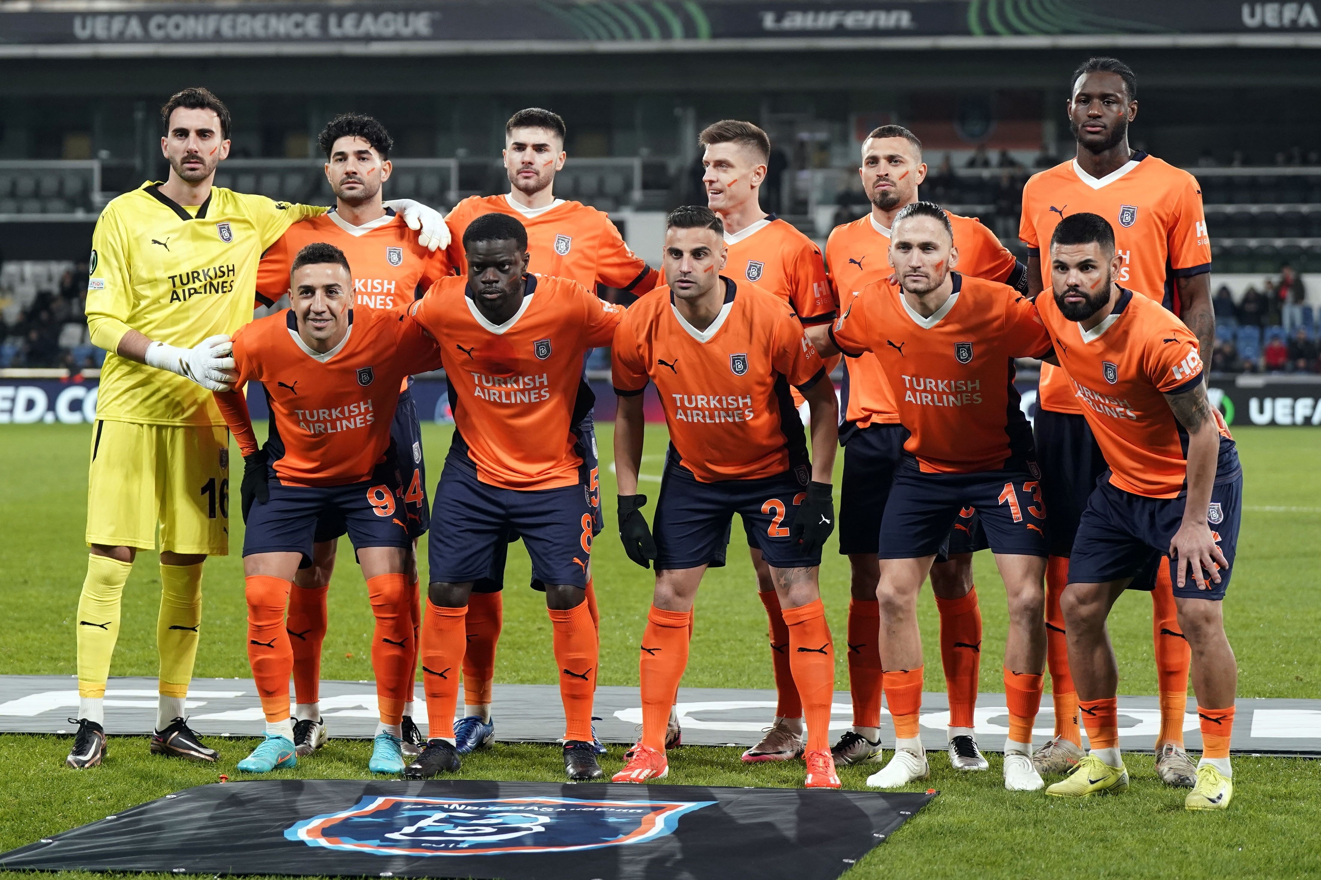 Başakşehir play-off yolunda