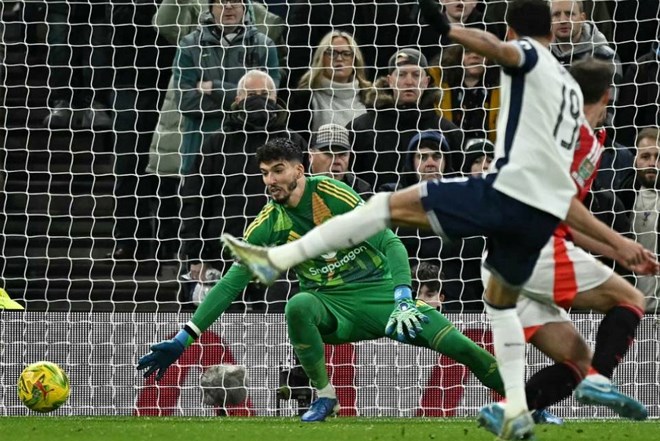 Altay Bayındır Kornerden Gol Yedi! Eleştirilerin Hedefi Oldu! 4