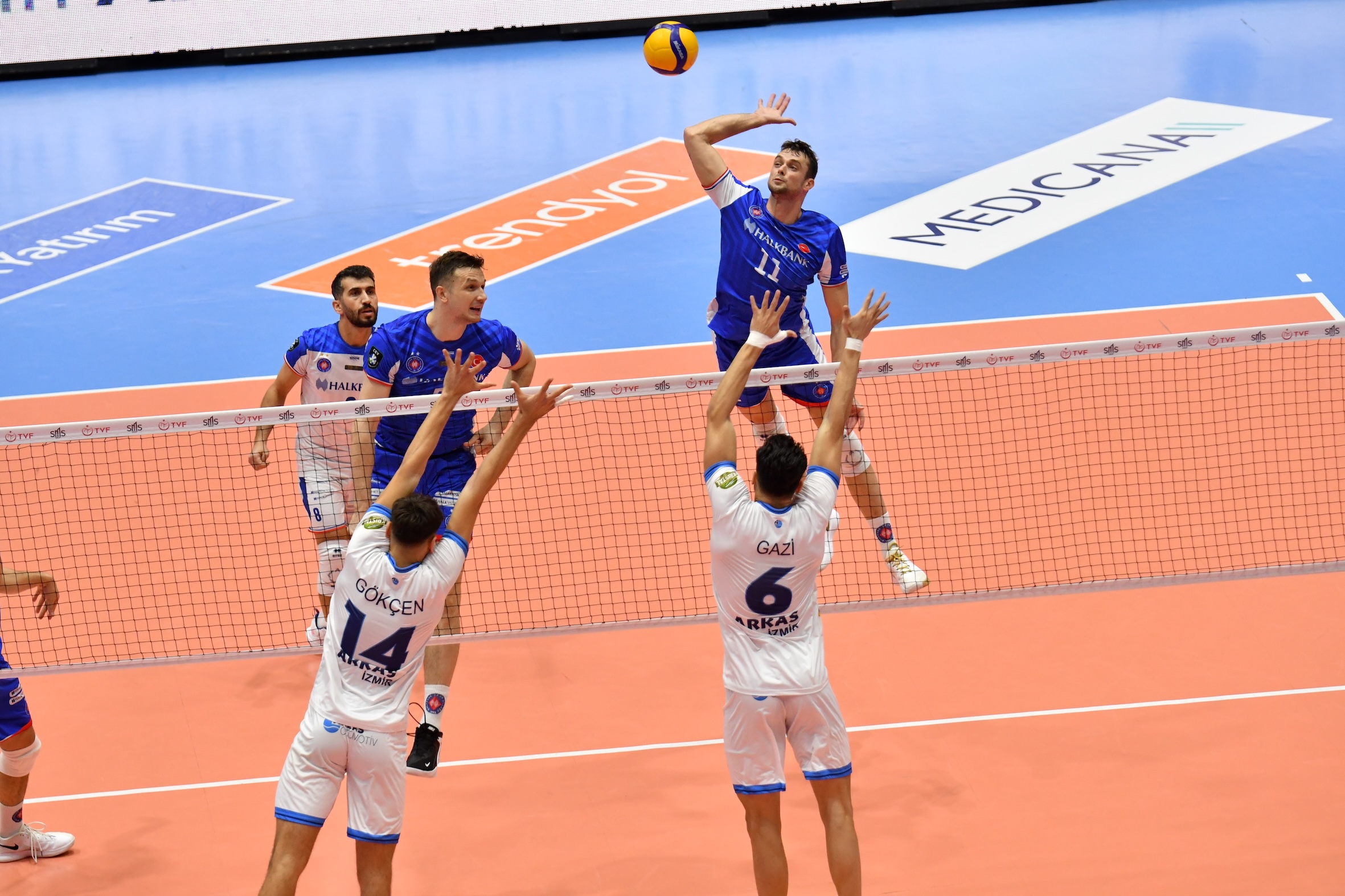 Arkas Vs Halkbank 01
