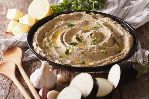 Baba Ghanoush (Patlıcanlı Humus)