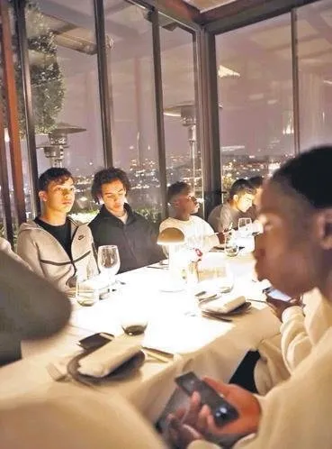 Fenerbahçeli Allan Saint Maximin'den Alkış Toplayan Hareket 3