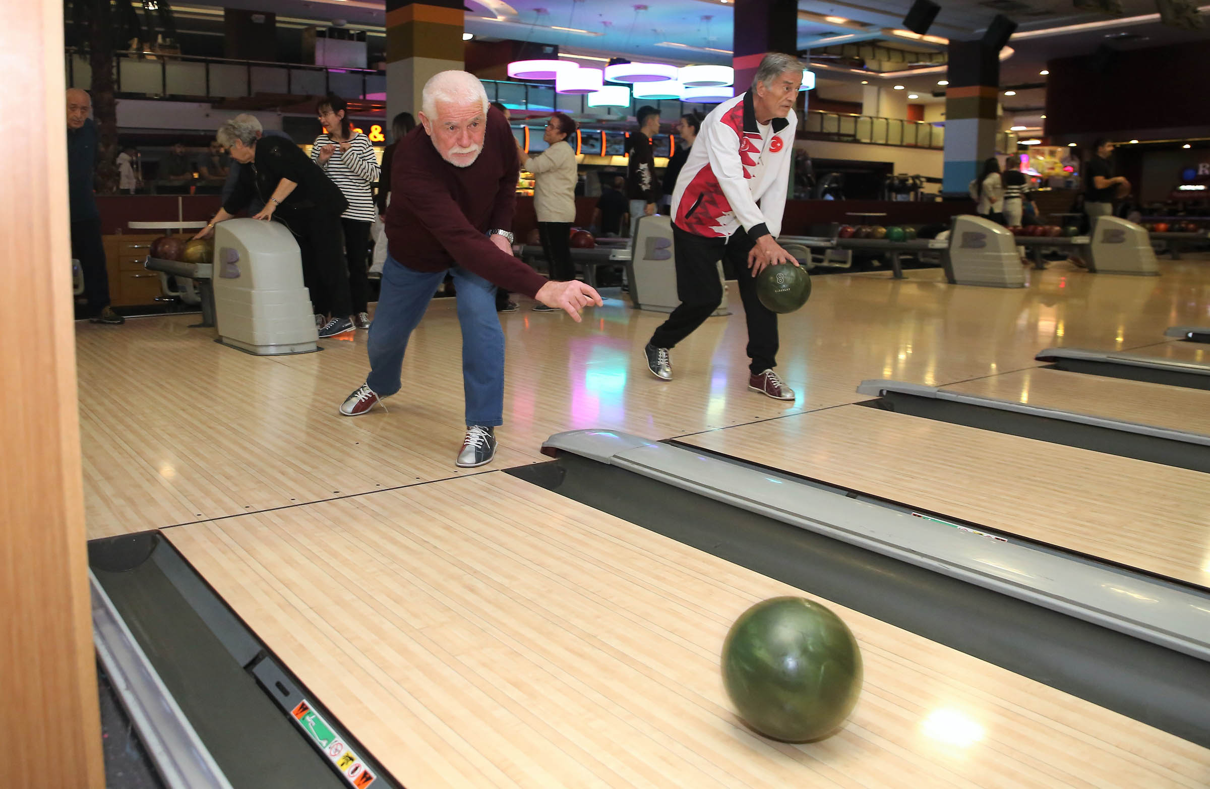 Keçiören Huzurevi’nde Bowlingle (1)