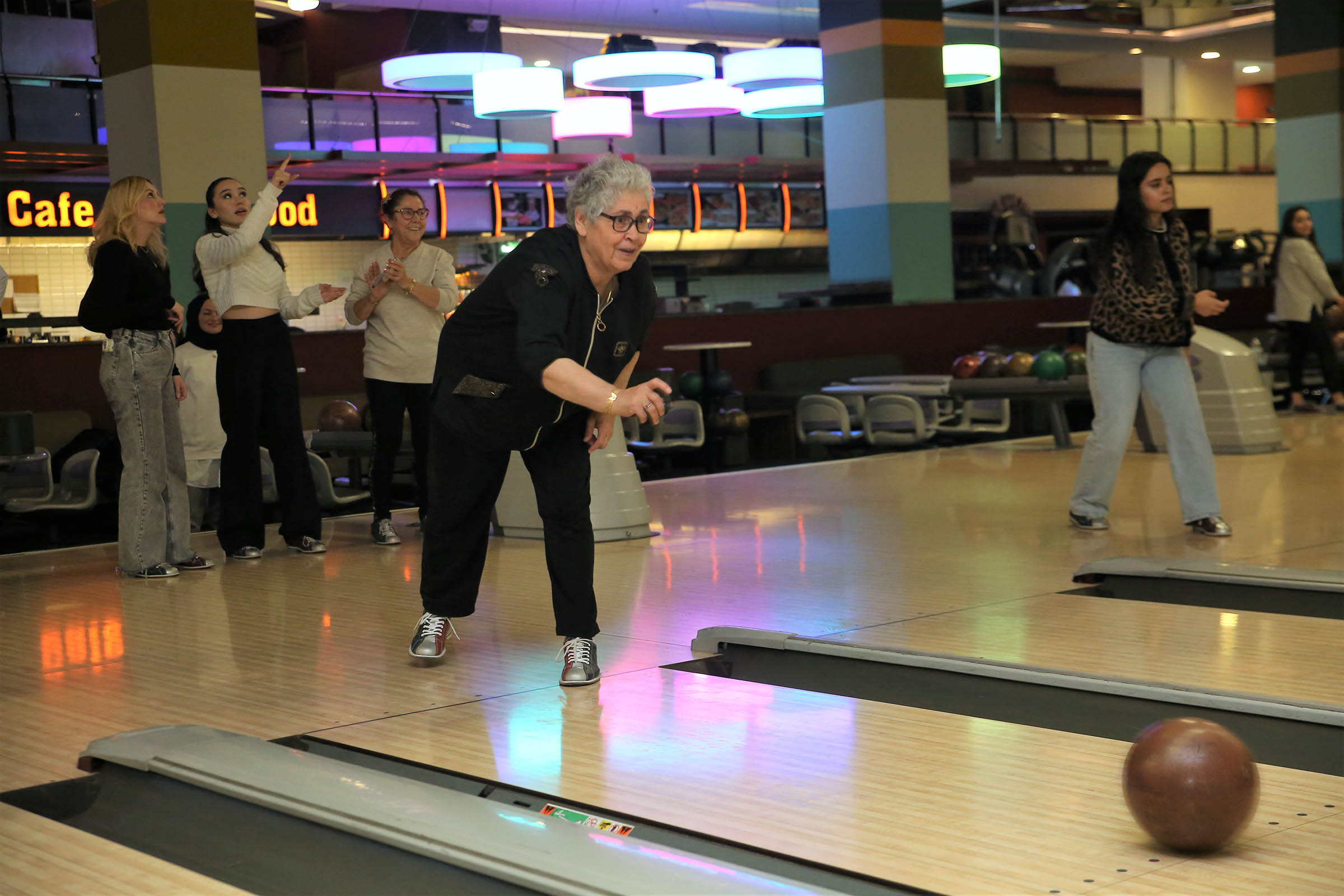 Keçiören Huzurevi’nde Bowlingle (3)