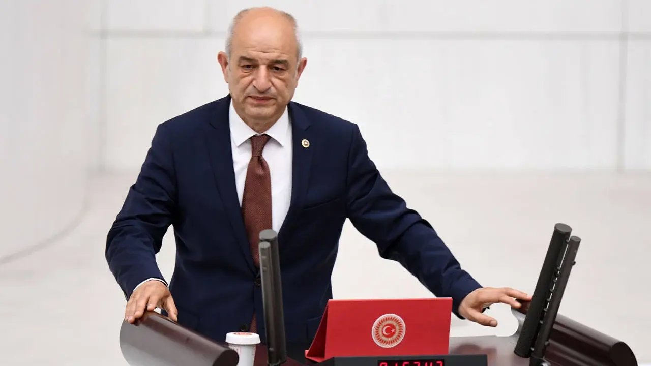 Ali Fazıl Kasap, Saadet Partisi'nden CHP'ye geçti