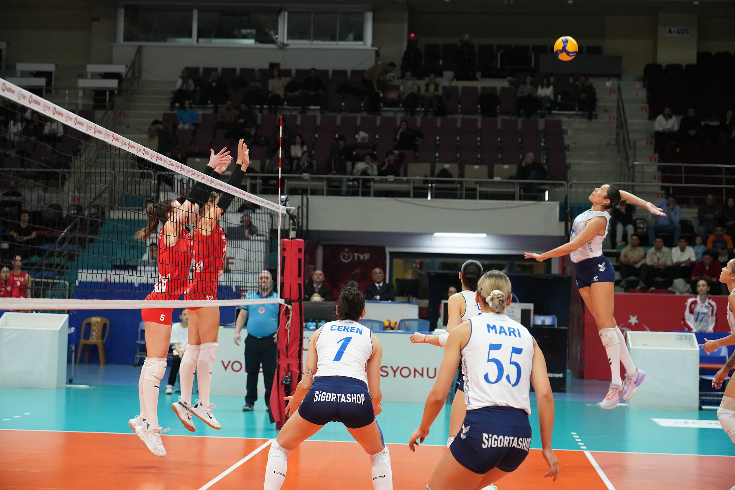 Sigorta Shop Kadın Voleybol Takımı (6)