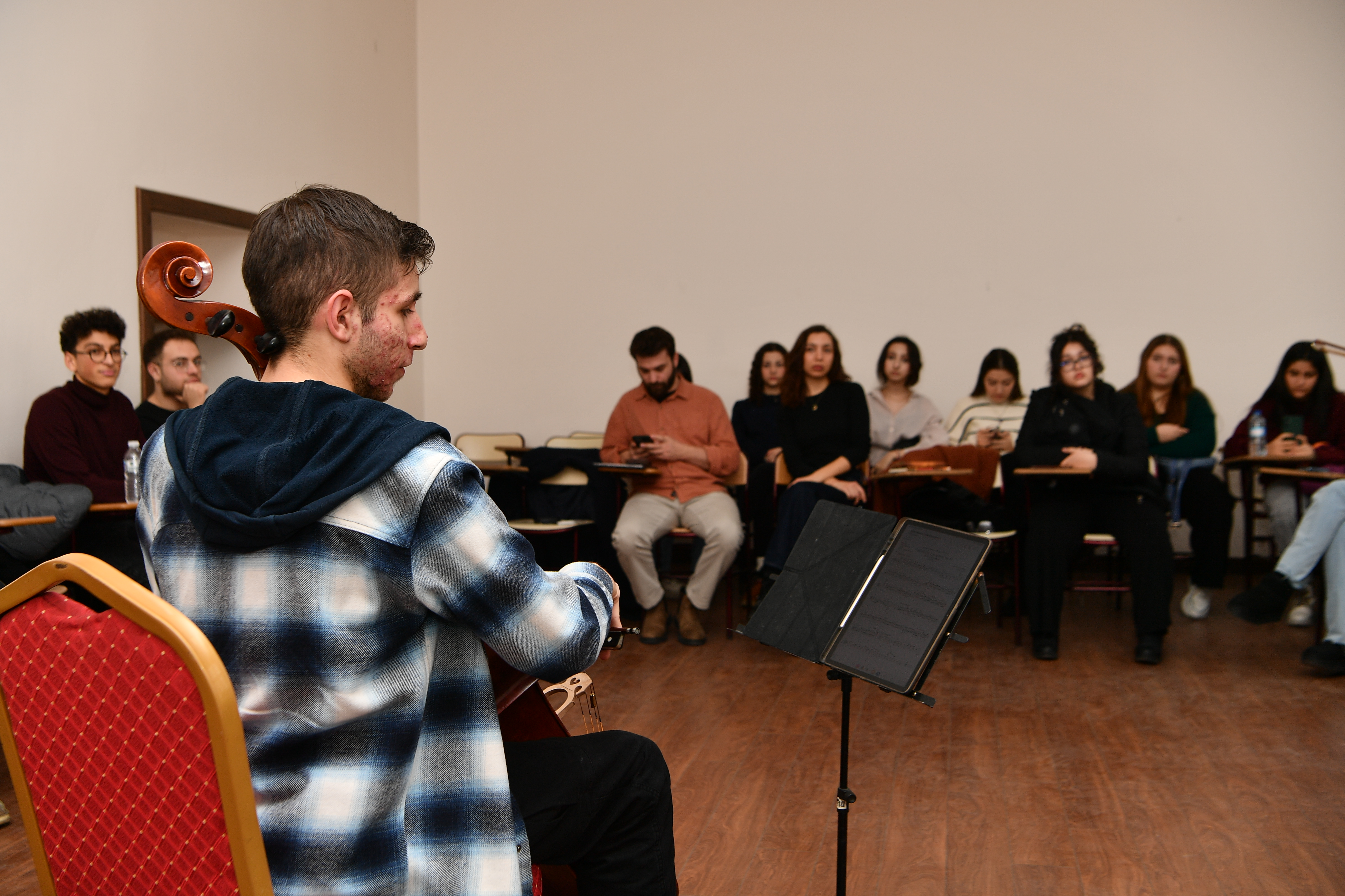 Viyolonsel Tınılarıyla Mamak (1)