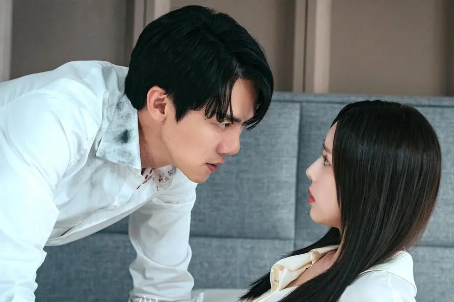 When The Phone Rings Konusu