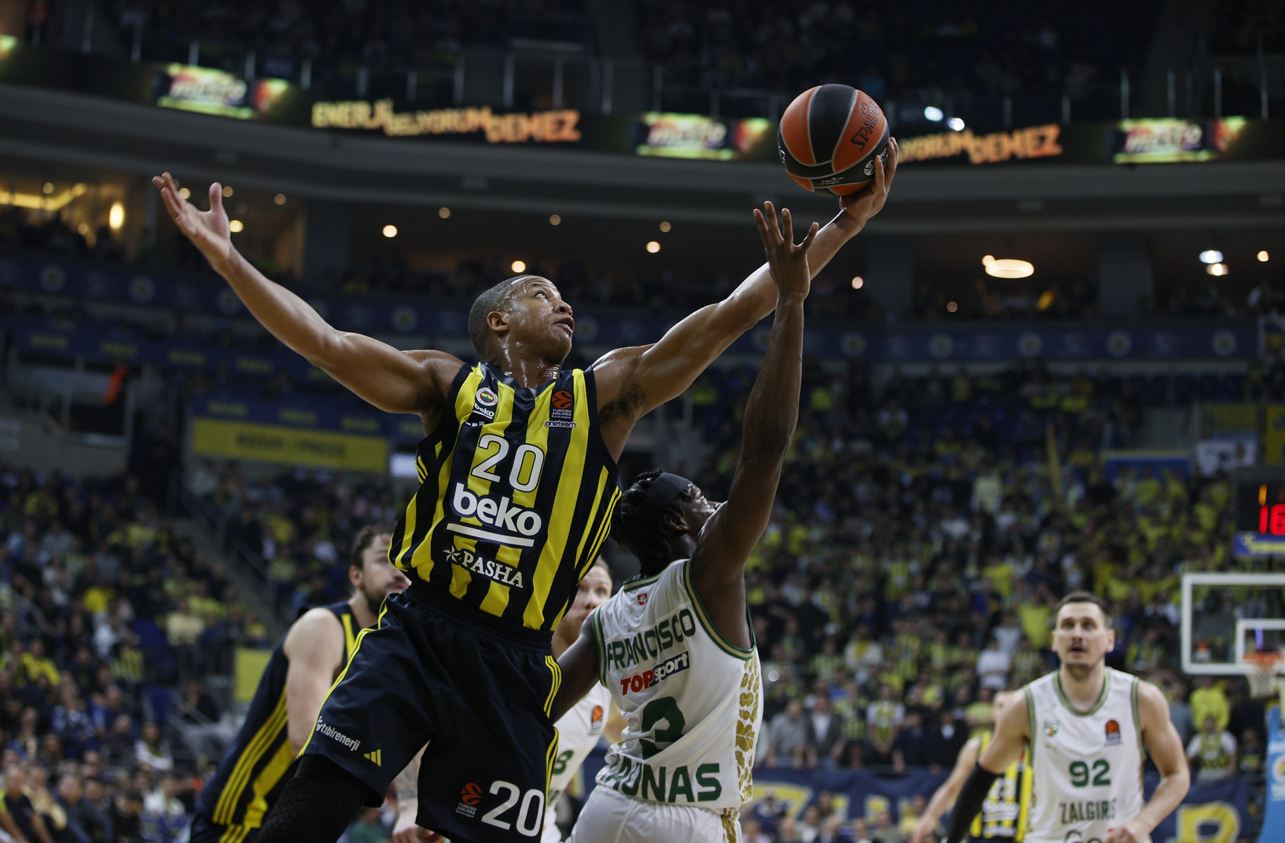 Fenerbahçe Beko, Zalgiris Kaunas