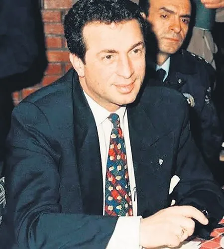 Gaffar Okkan (2)
