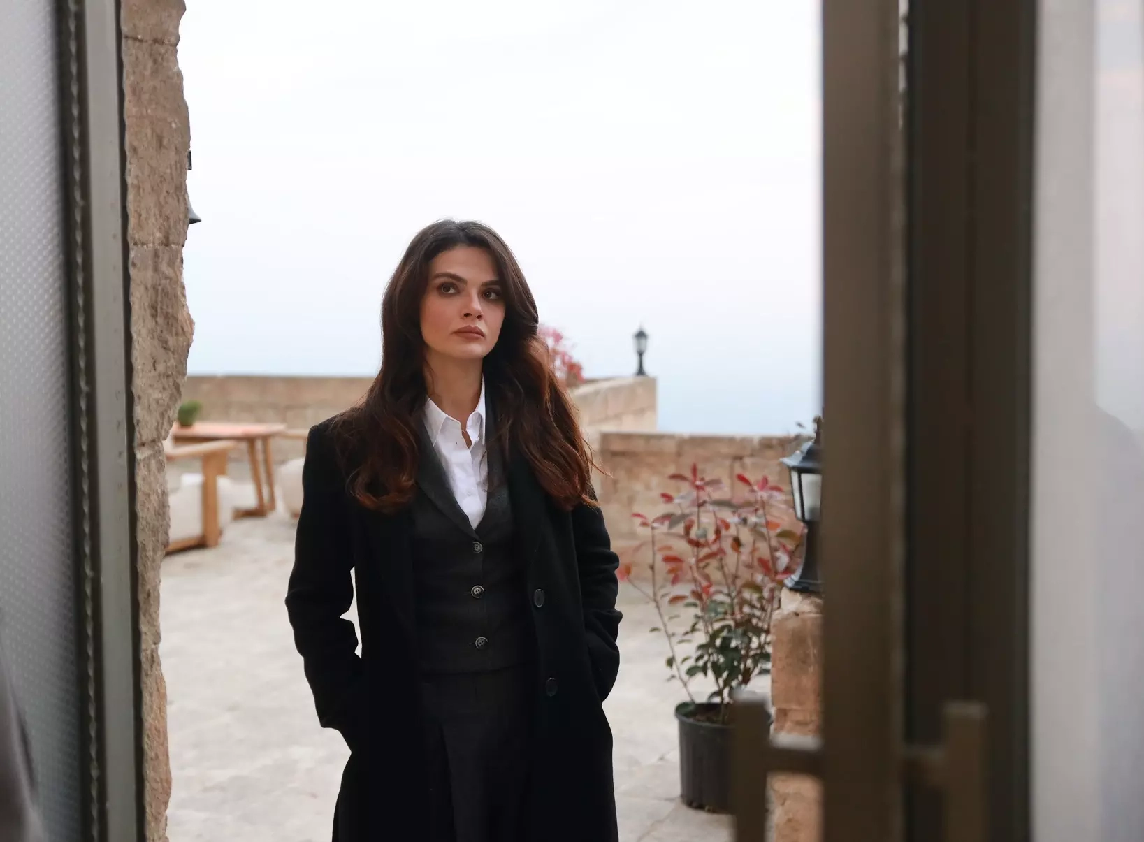 Uzak Şehir 11. Bölüm 2