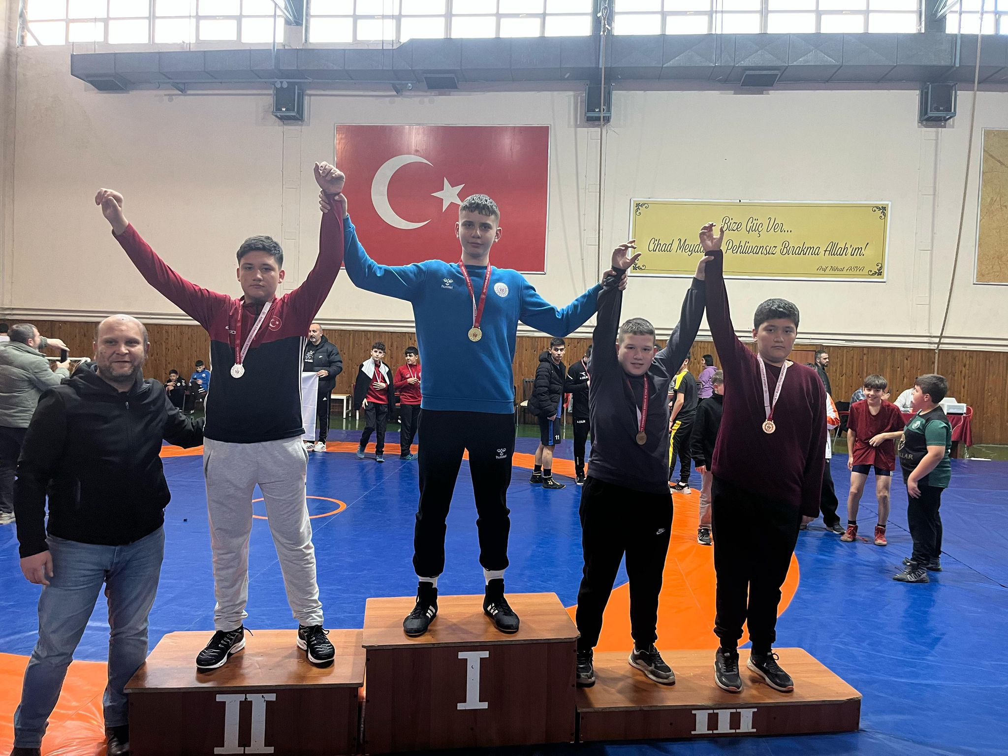 Altindağli Sporcular Madalya Avina Çikti (1)