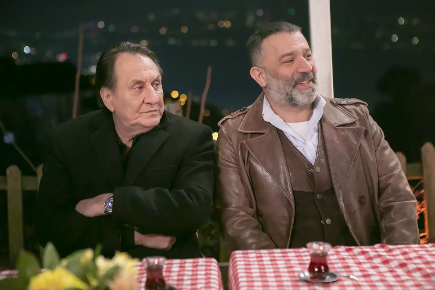 Arka Sokaklar 701 (1)