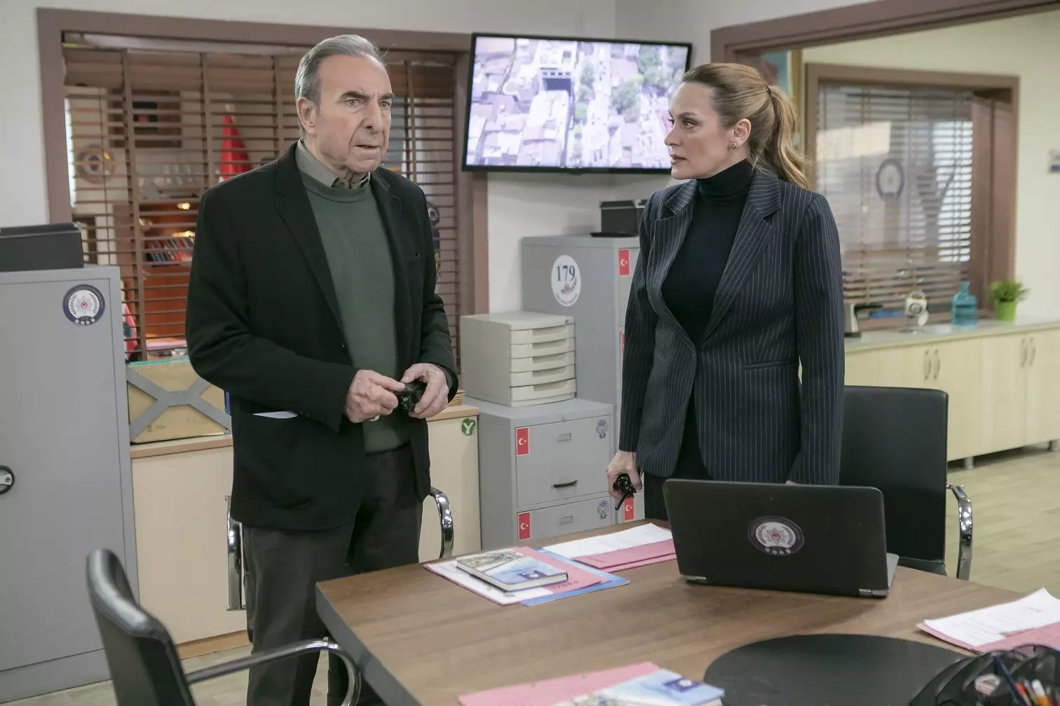 Arka Sokaklar 702 (2)