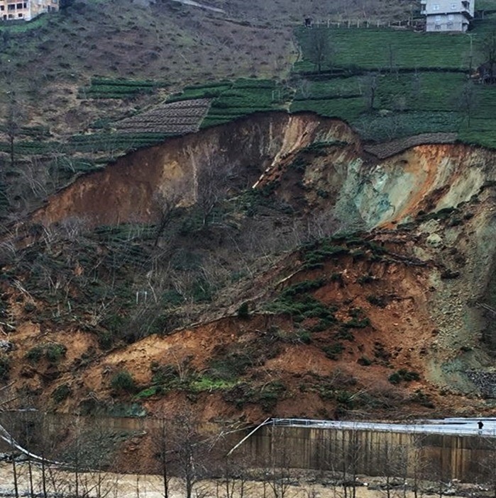 D Karadeniz Heyelan (3)